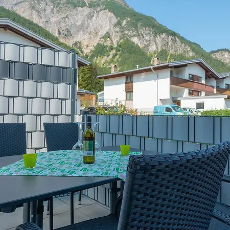 - Bergblick -